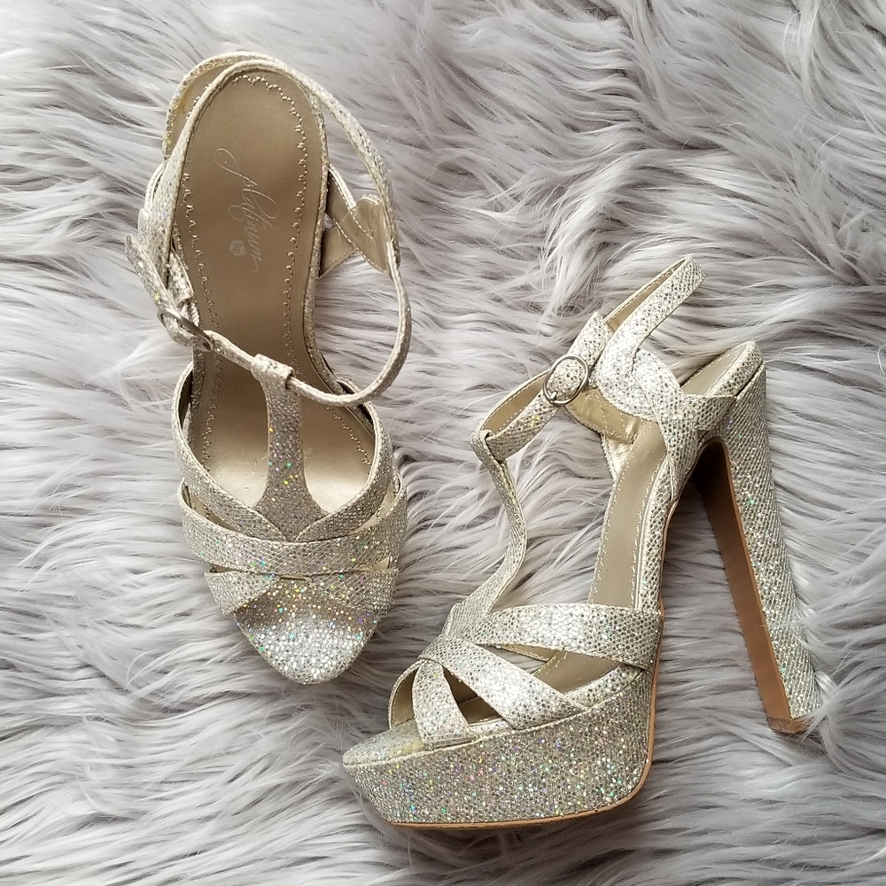 Platinum BP Silver Platform Sandals High Heels 7